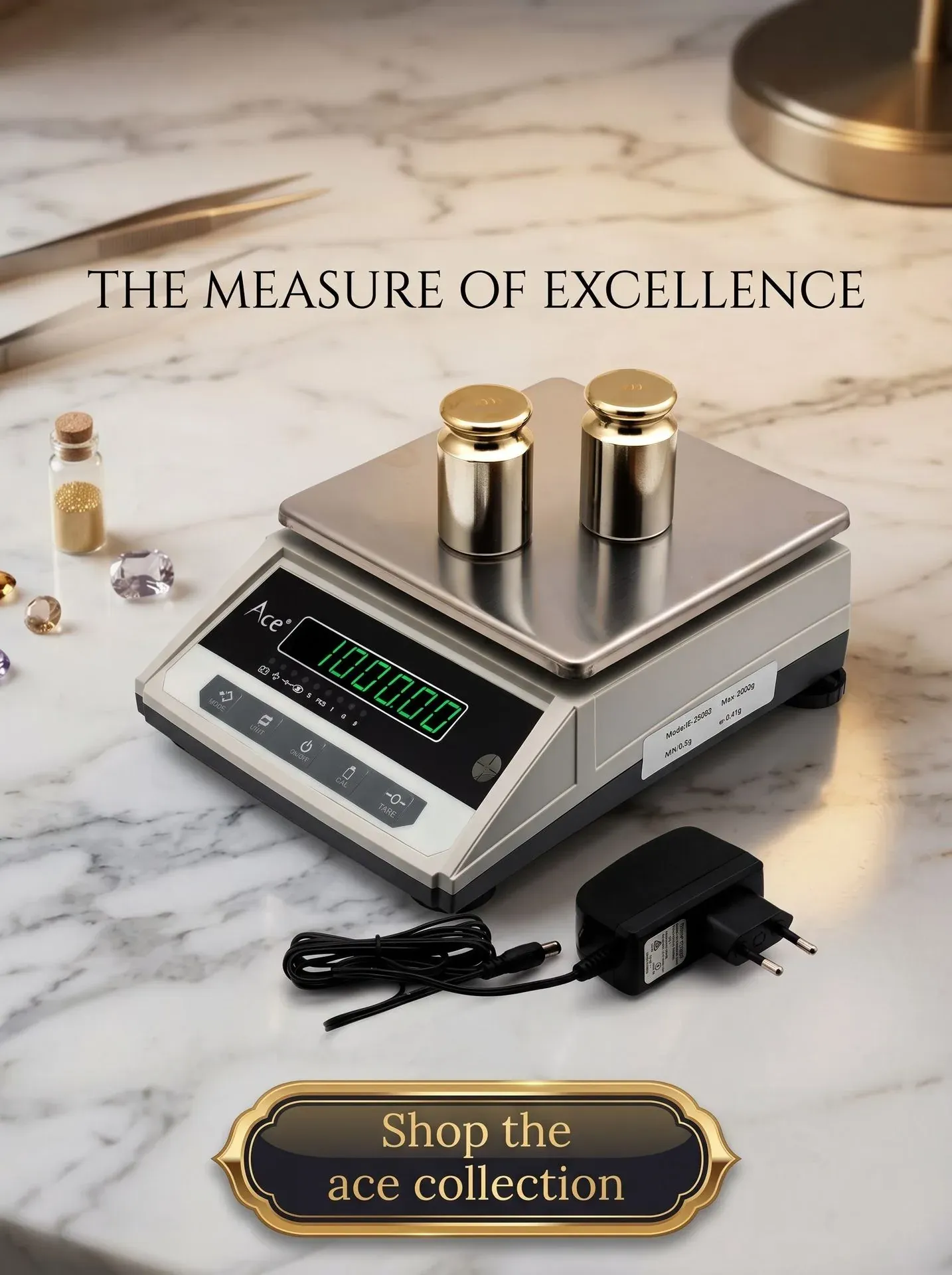 Jewellery weighing scale with gold on the pan